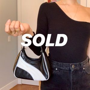 VINTAGE RETRO BLACK AND WHITE HANDBAG